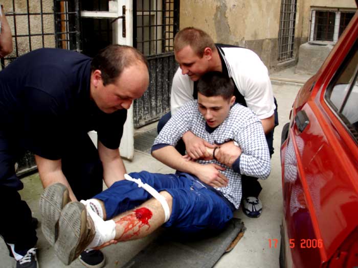 16.- 23.maj 2006.g. – Klub mladih Crvenog krsta Novog Sada Obuka iz prve pomoći za pripadnike patrola saobraćajne policije